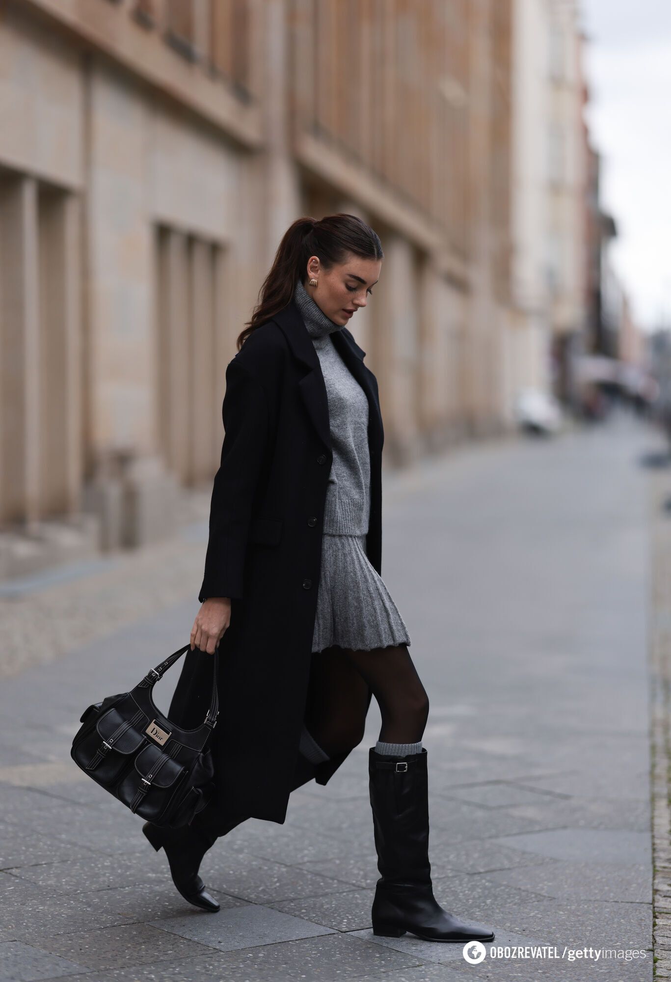 You won't be cold: 5 stylish ideas on how to wear winter shoes with skirts and dresses