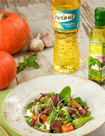Warm salad with pumpkin and liver: an unusual combination that will cause gastronomic delight