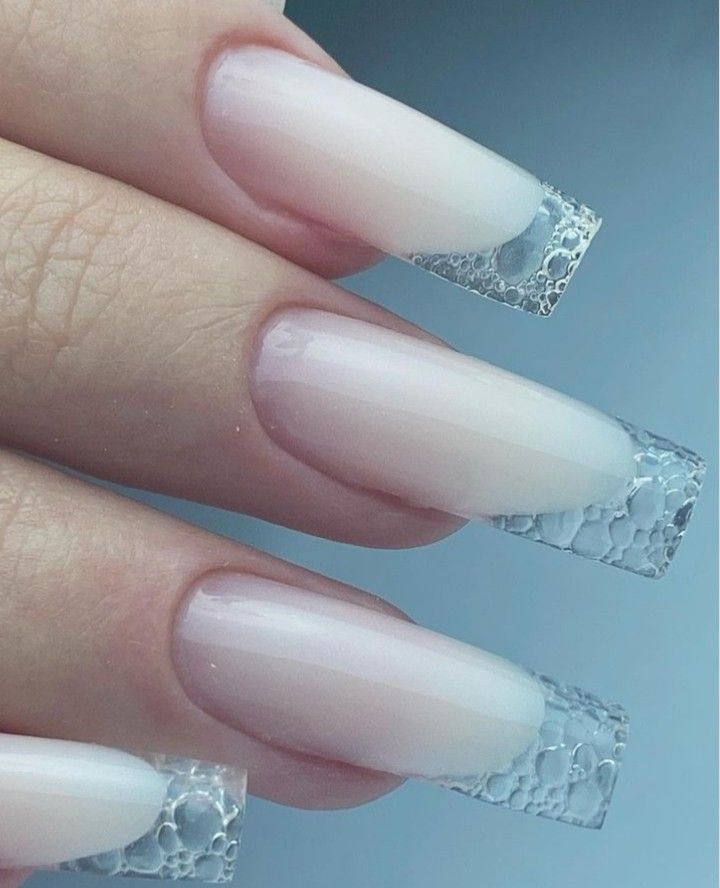 Snakeskin nails are an unexpected choice for winter. 10 bubble manicure ideas that you will want to repeat