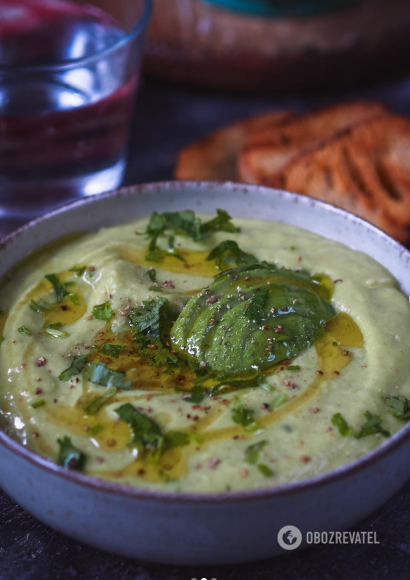Avocado cream soup: the perfect recipe with nachos or croutons