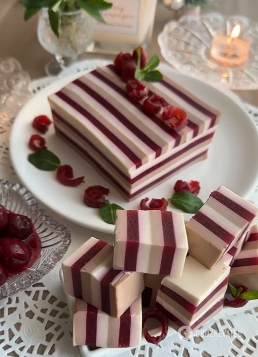 What jellies are the most delicious to combine in one dessert: frozen cherries and chocolate will be needed