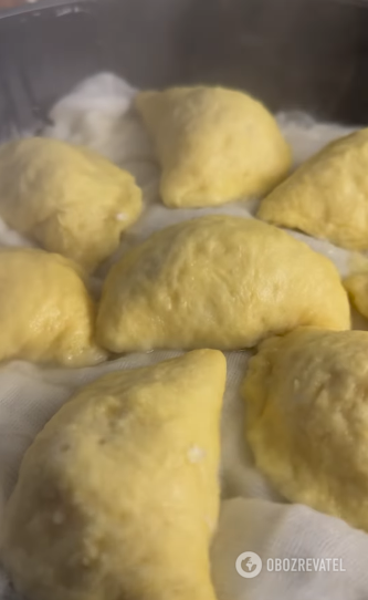 How to cook dumplings if you don't have a pot: checking the life hack with a frying pan