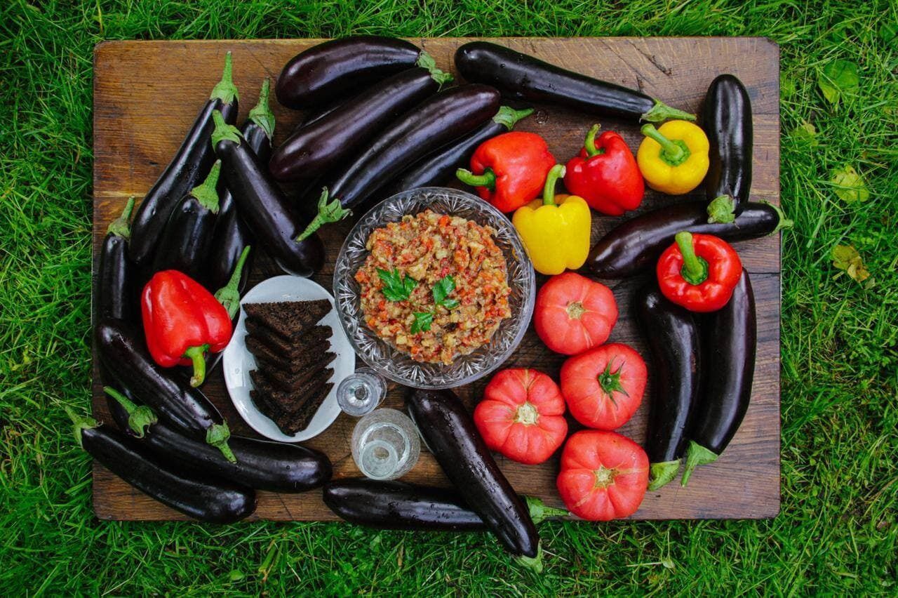 How to cook Odesa-style eggplant caviar.