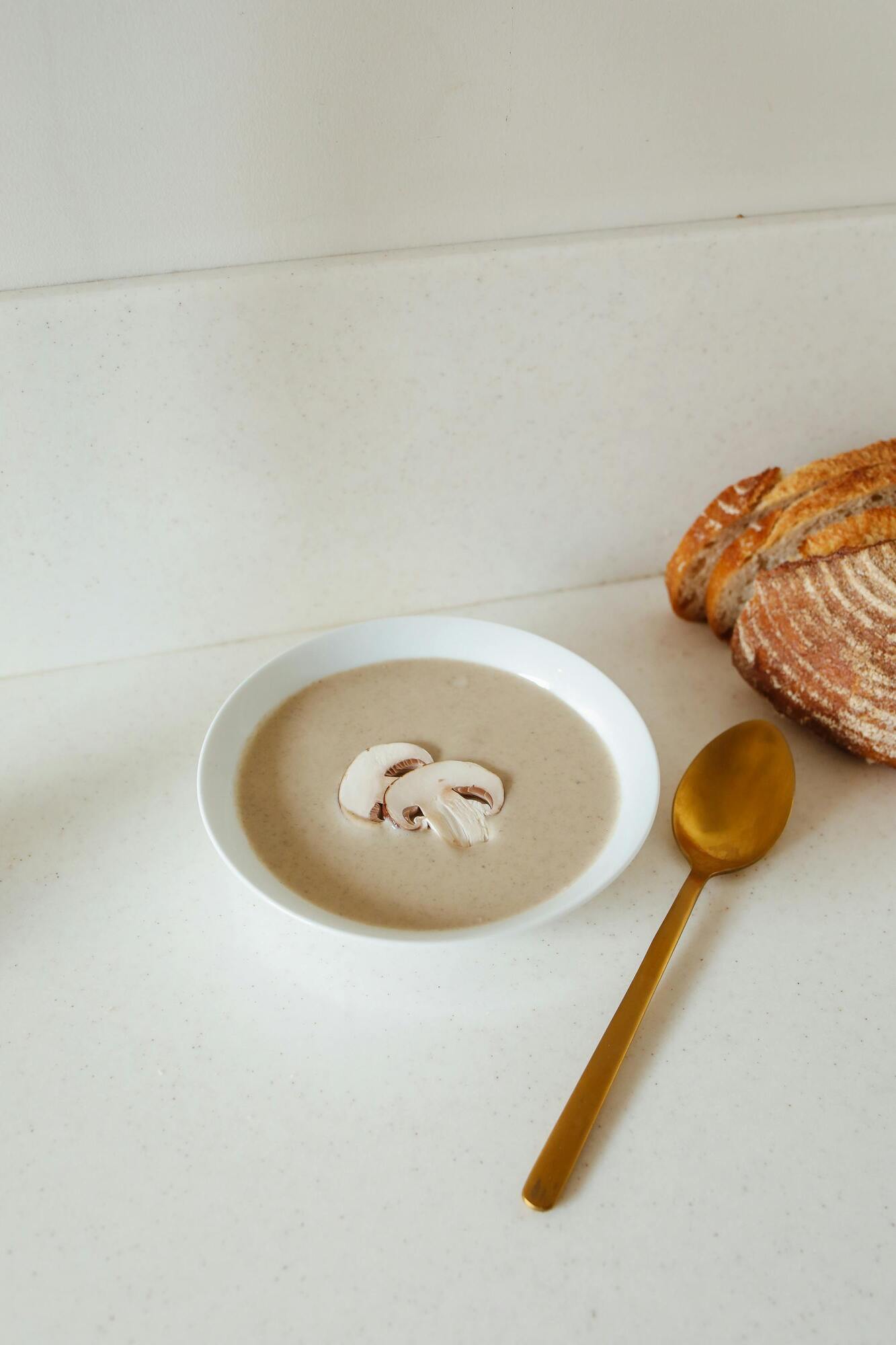 Mushroom soup that can be prepared in 15 minutes: a recipe from a celebrity chef