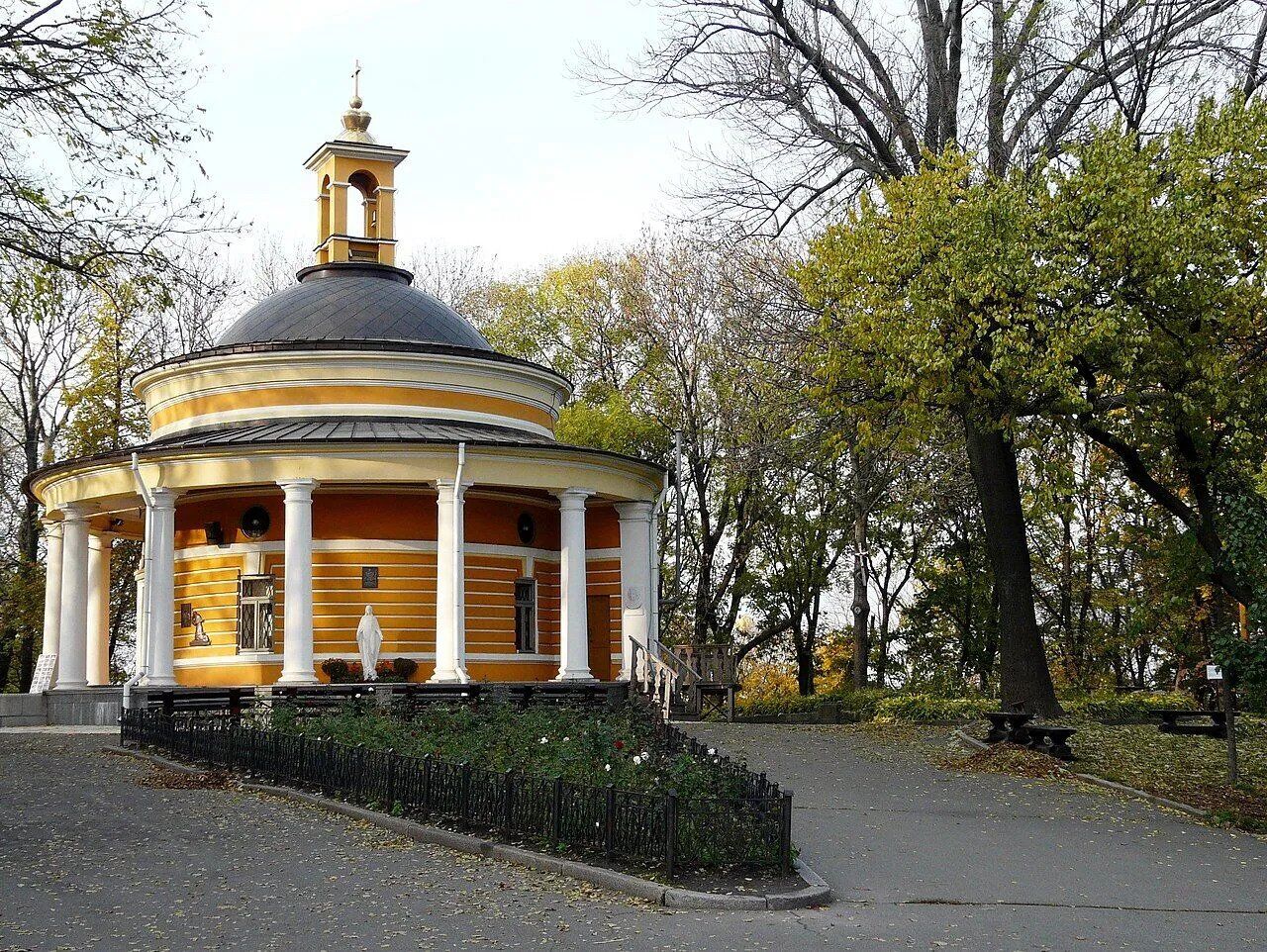 Kyiv's most prestigious necropolis: what Askold's grave used to look like in the 18th century. Photo