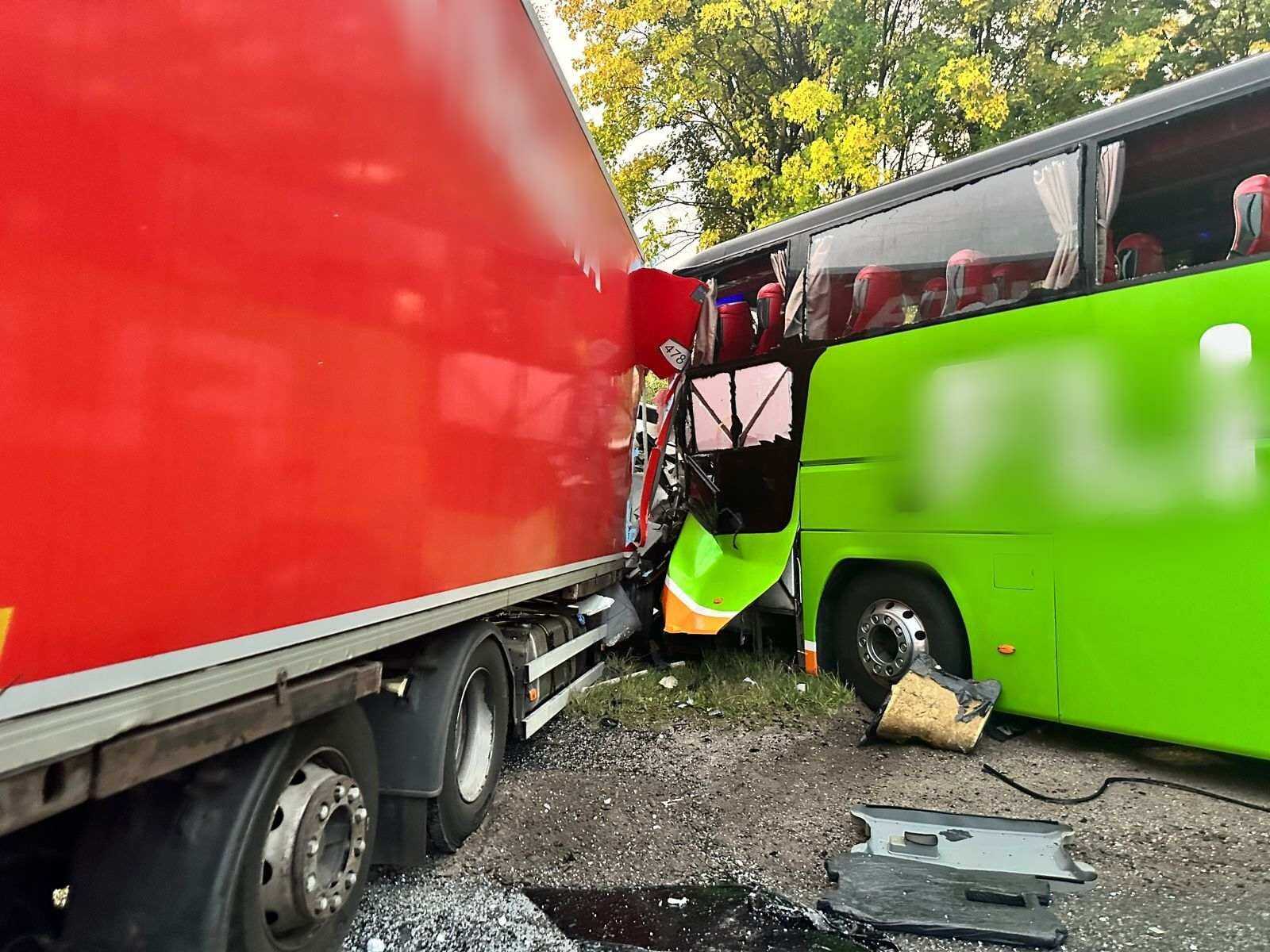 A large-scale accident involving a Warsaw – Odesa bus has occurred in the Lviv region: three people were killed and more than 30 injured. Photos and video