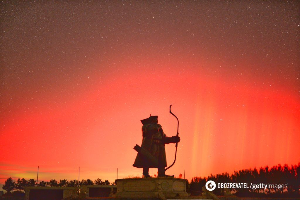 The real magic of nature: the aurora borealis illuminated the world. Photo