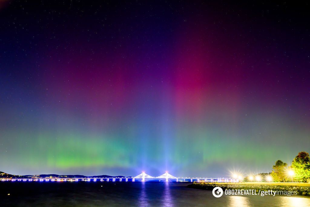 The real magic of nature: the aurora borealis illuminated the world. Photo