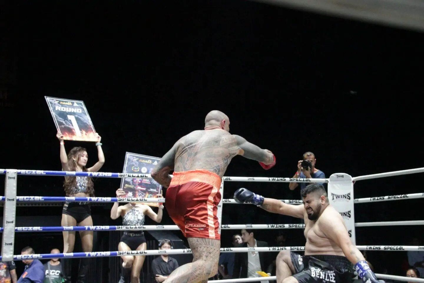 The undefeated heavyweight lost the championship fight in 27 seconds by knockout after the first punch. Video