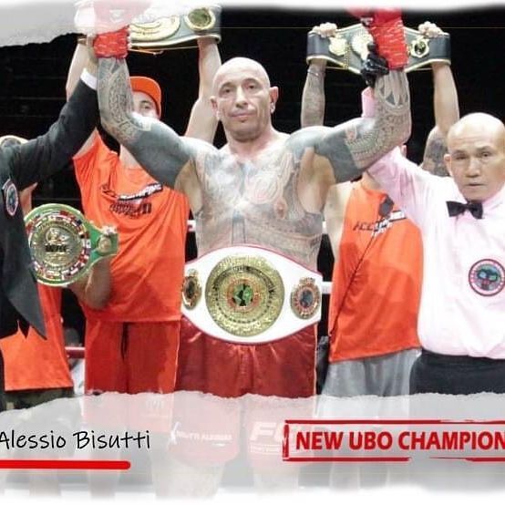 The undefeated heavyweight lost the championship fight in 27 seconds by knockout after the first punch. Video