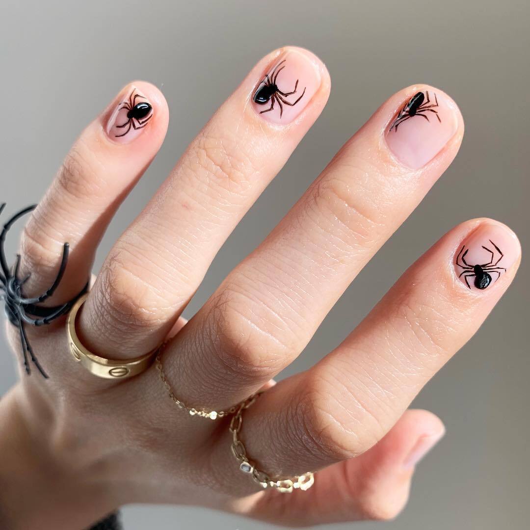 Spooky but beautiful: the best manicure ideas for Halloween in 2024