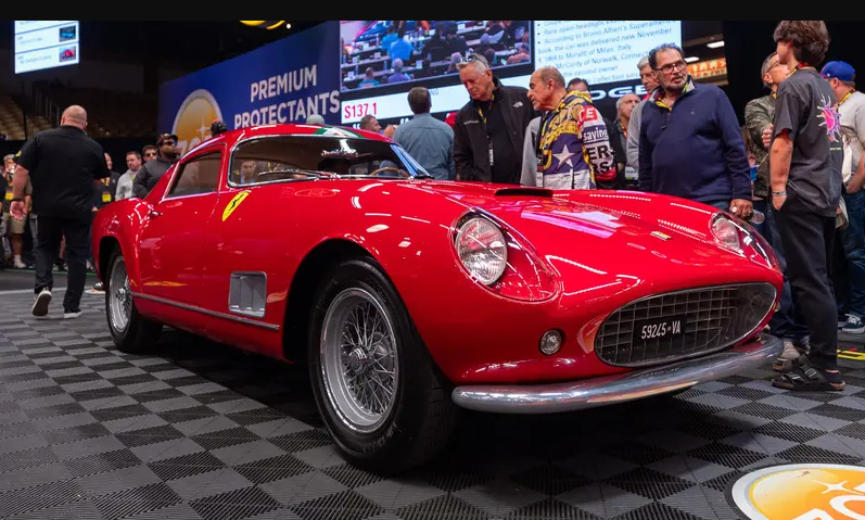 Top 10 most expensive cars sold at auction in the United States: 1963 Ferrari went for $ 17.7 million. Photo