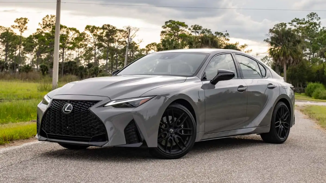 Almost flawless: what makes the new Lexus IS500 so impressive