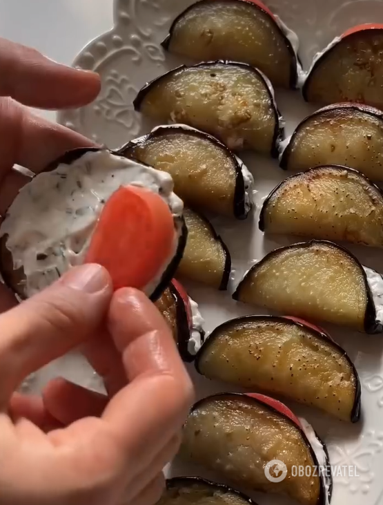 Delicious eggplant appetizer with cheese and tomatoes: it takes minutes to prepare