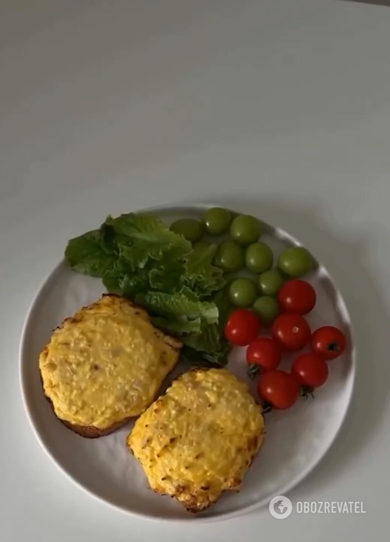 Not just sandwiches: how to make original toast with cheese and meat for breakfast