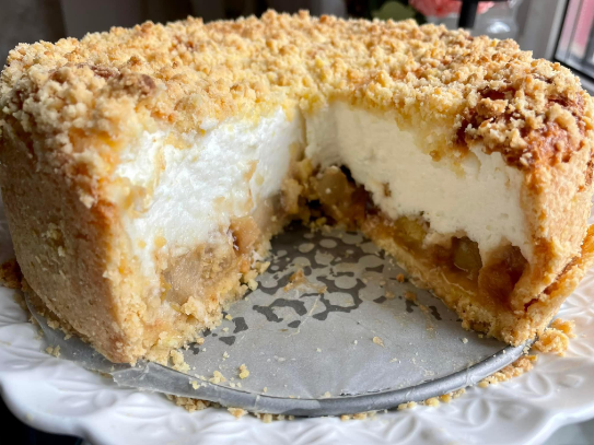 Cloud pie: a recipe for a dessert that literally melts in your mouth