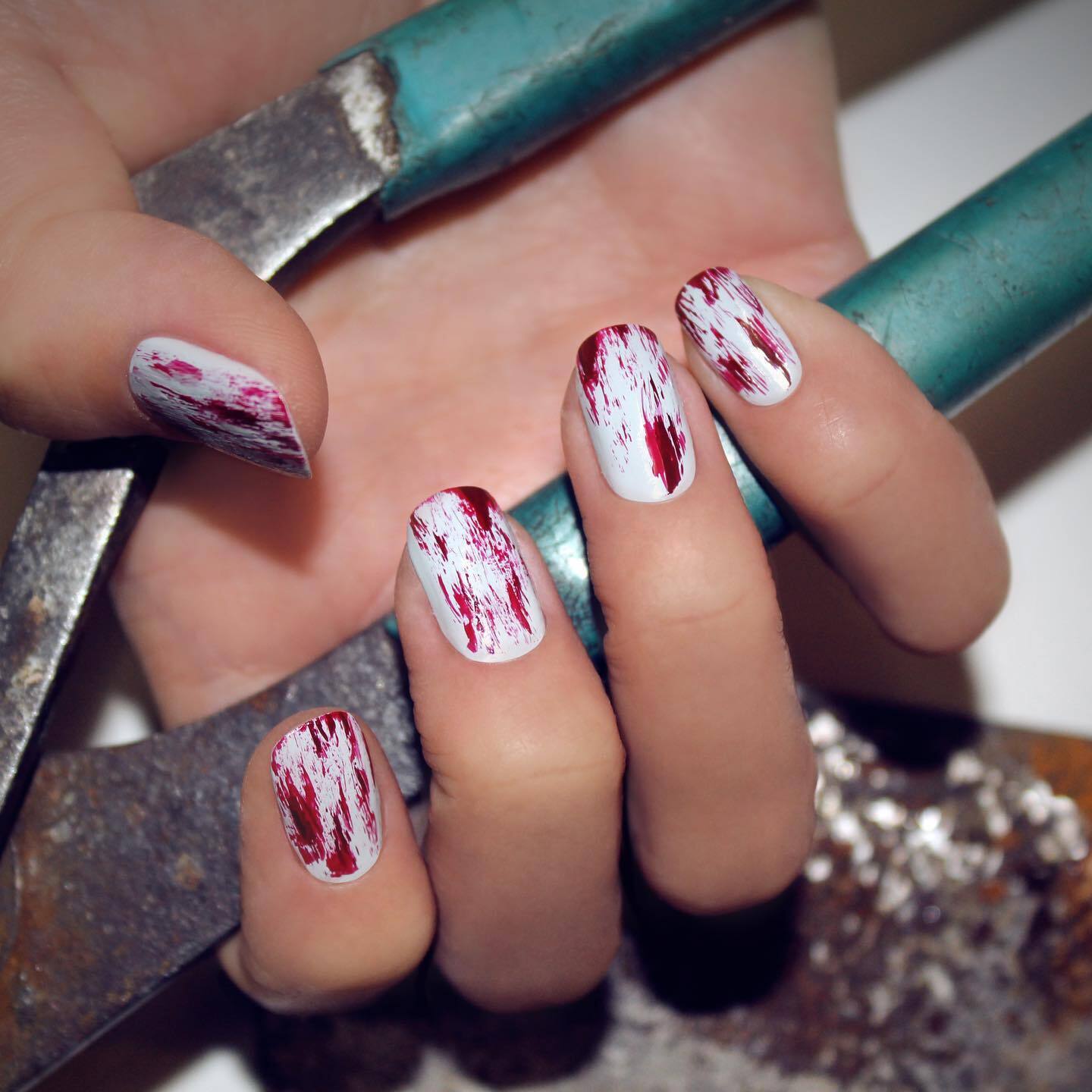 Autumn manicure for Halloween 2024: spooky ideas that will make your blood run cold. Photo