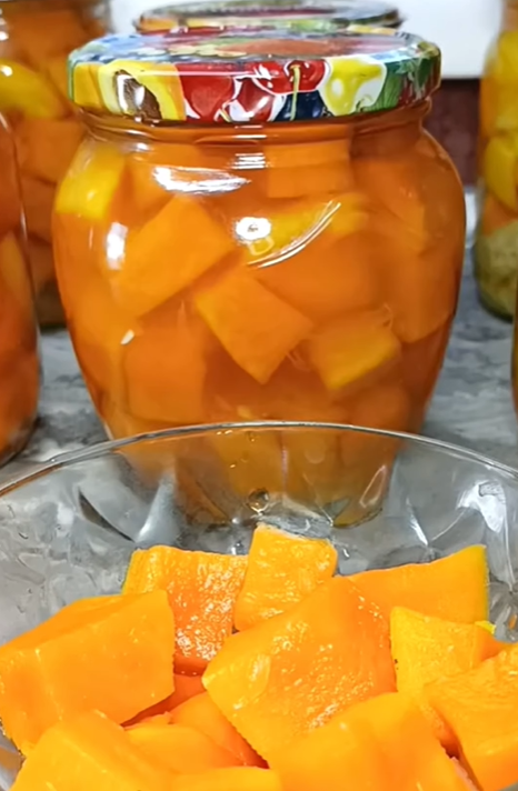 Ukrainian pumpkin mango: how to make delicious preservation for the winter