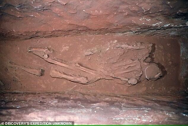 A secret tomb with the ''Holy Grail'' and human remains discovered at the Indiana Jones filming site. Photo