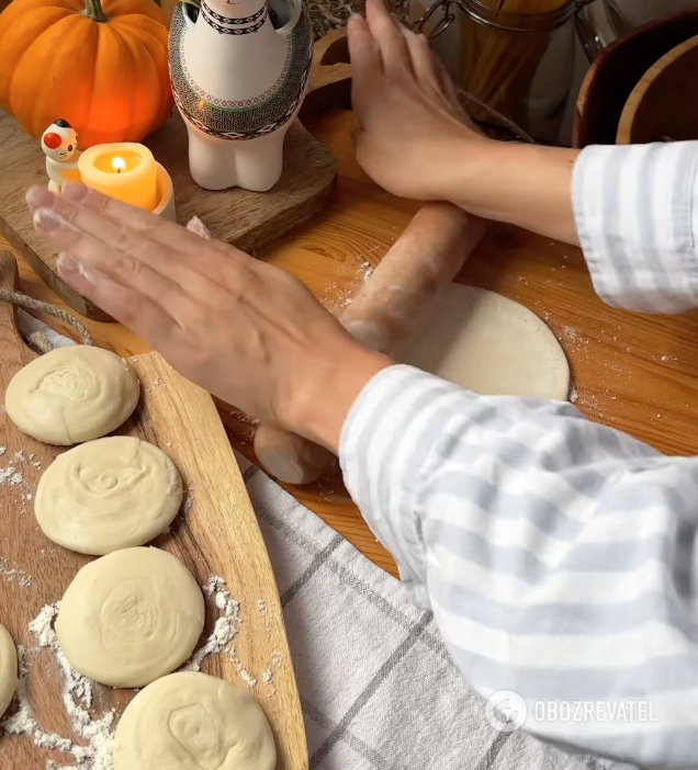 Making samsa