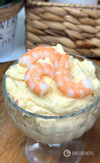 Shrimp appetizer with cream cheese: a delicious snack or a good addition to the festive table