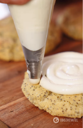 Lemon-poppy seed cookies: the simplest recipe that even beginners can handle