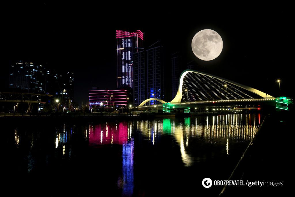 The brightest full moon of 2024: photos of Hunter's Supermoon from around the world