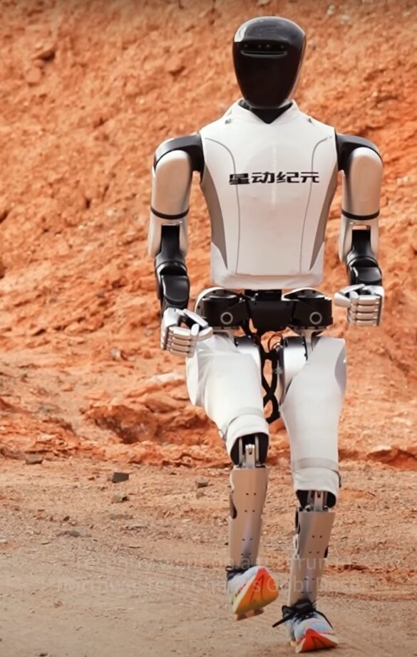 Chinese scientists have created the fastest humanoid robot in the world: it can accelerate up to 13 km/h. Photos and video