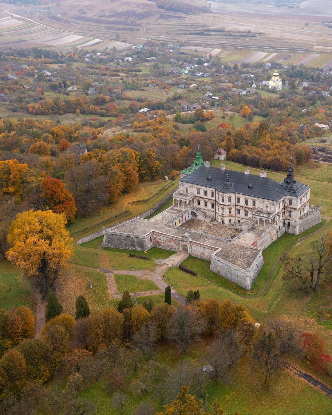 Lviv region castles: the perfect October getaway