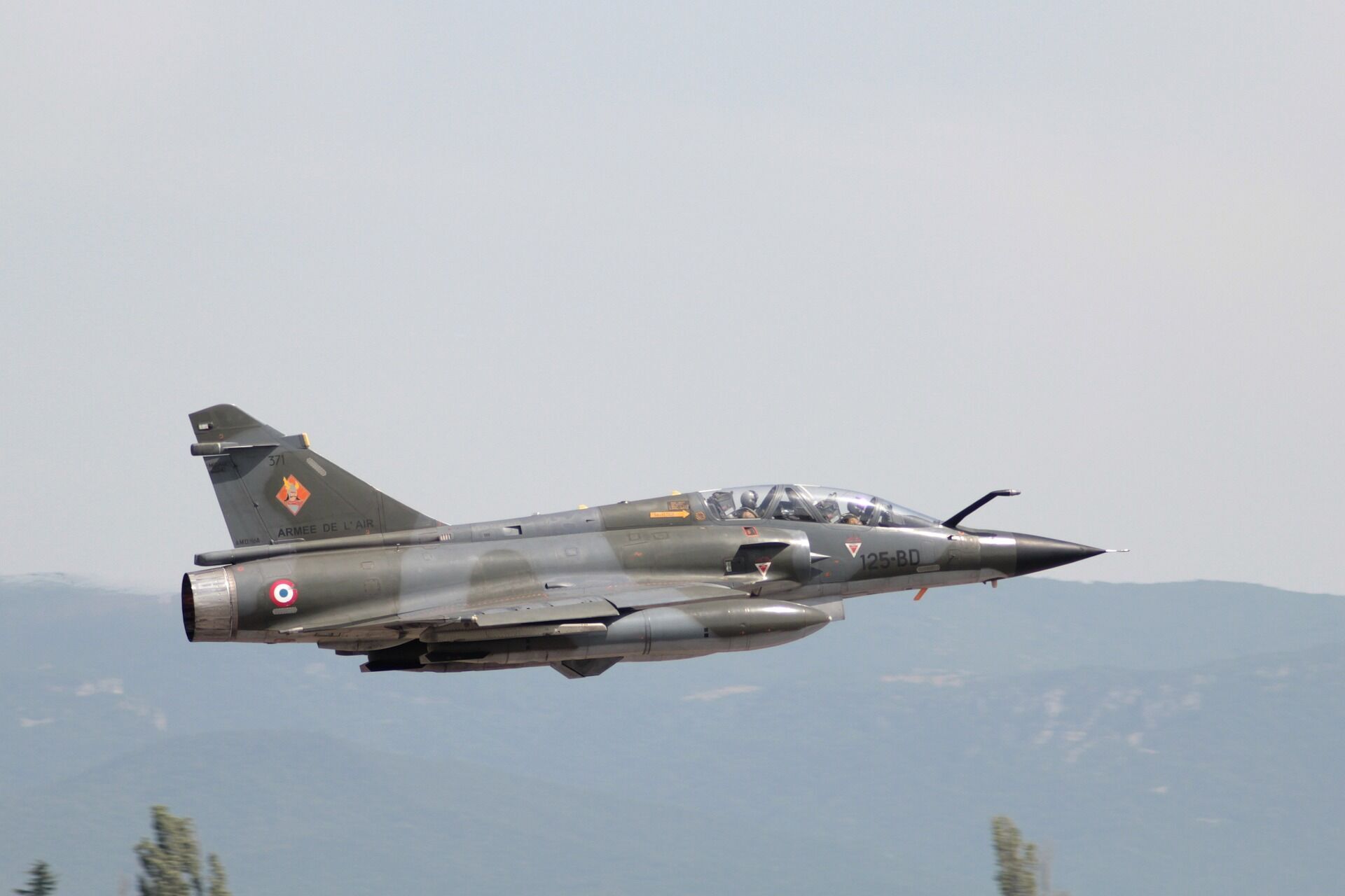 The French Foreign Minister announced the transfer of Mirage 2000 aircraft to Ukraine in Kyiv