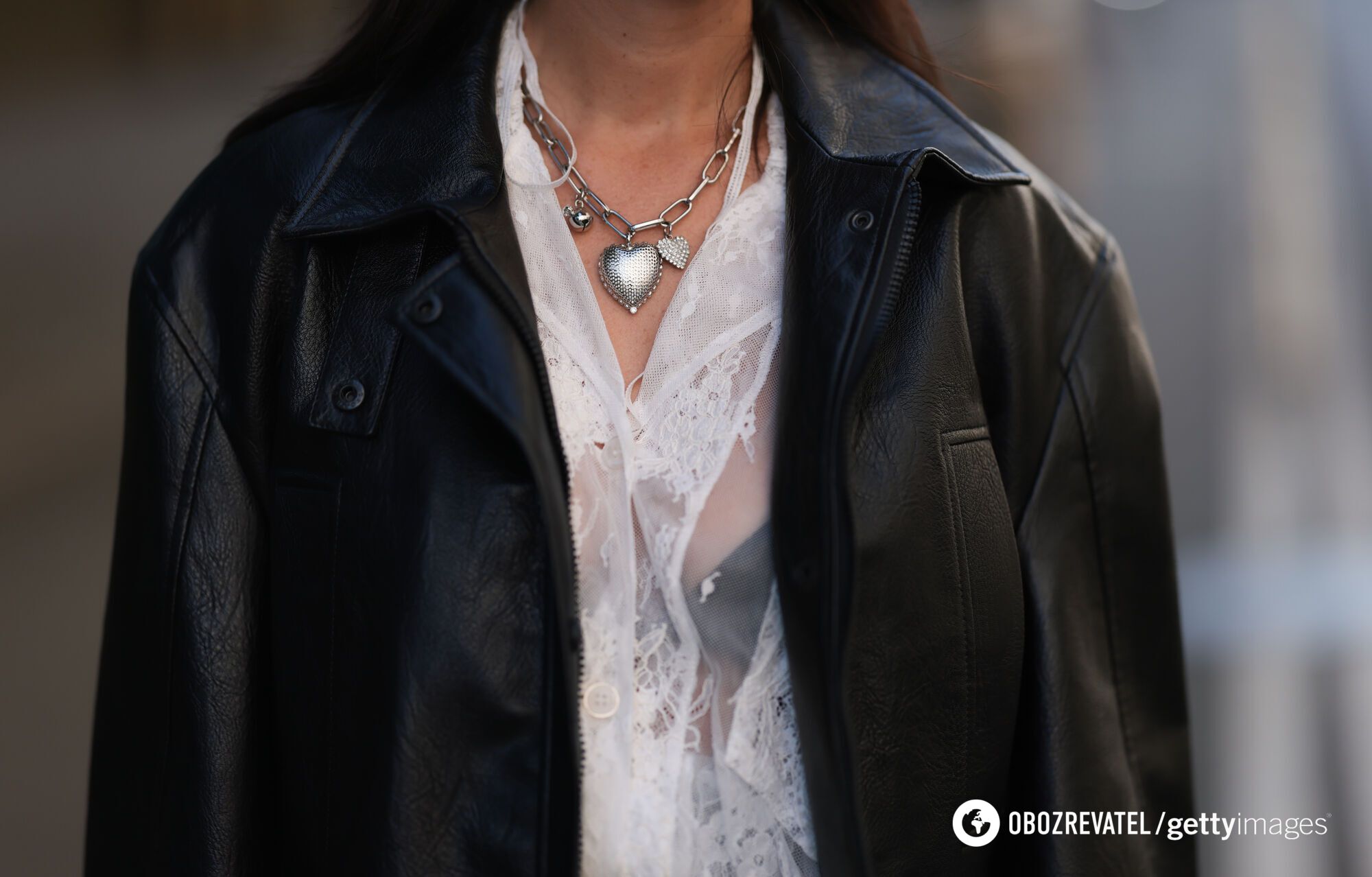 Leave minimalism in the past: massive boho jewelry has become the new trend of the season. Photo.