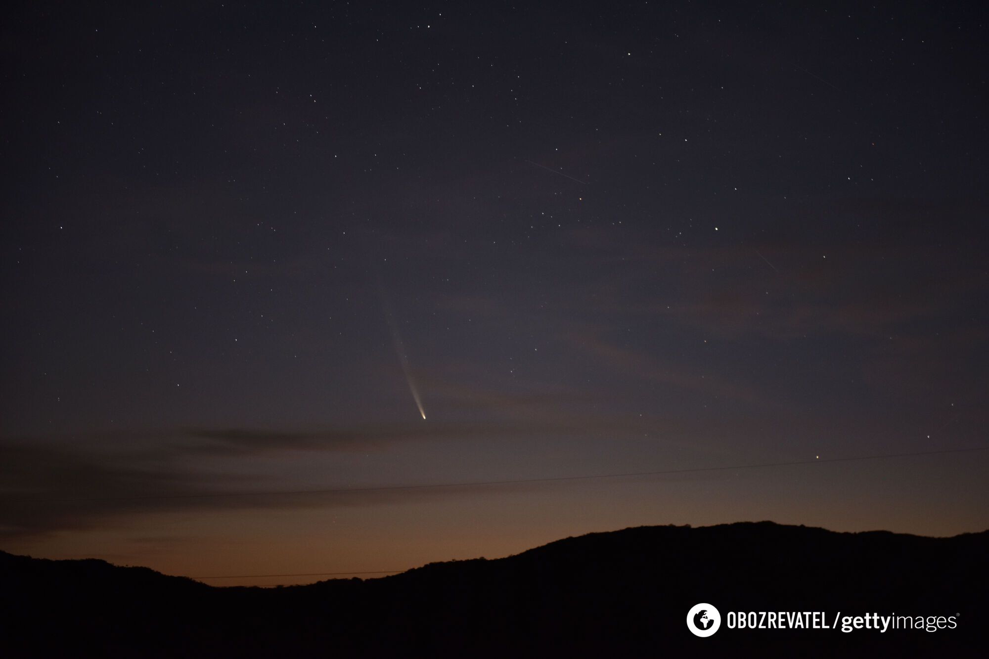 An incredible moment! A comet that appears once every 80 thousand years was captured in a photo from space