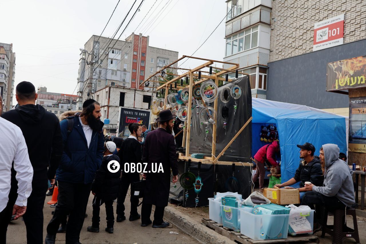 Thousands of people gathered at the grave of Rabbi Nachman: Hasidim in Uman are preparing for the first prayer. Photos and video