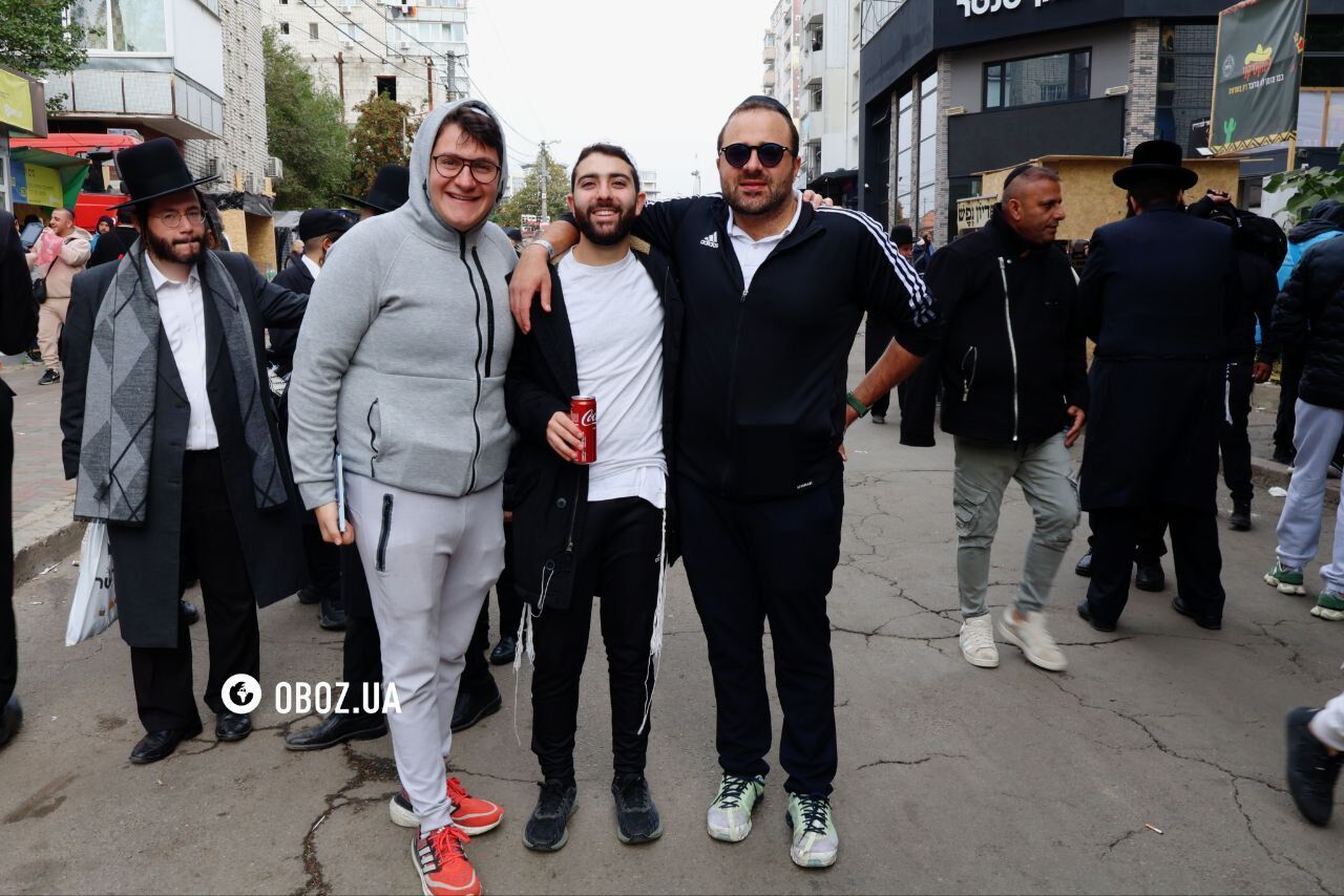 Thousands of people gathered at the grave of Rabbi Nachman: Hasidim in Uman are preparing for the first prayer. Photos and video