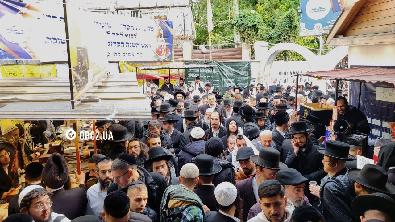 Thousands of people gathered at the grave of Rabbi Nachman: Hasidim in Uman are preparing for the first prayer. Photos and video