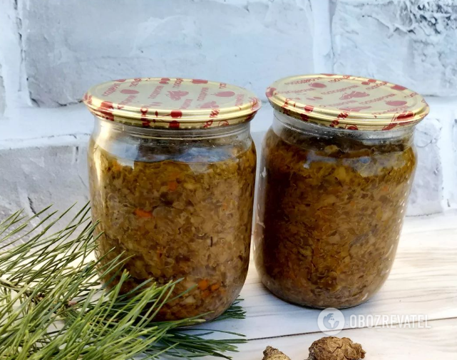 Delicious mushroom caviar for the winter: how to make a budget snack at home