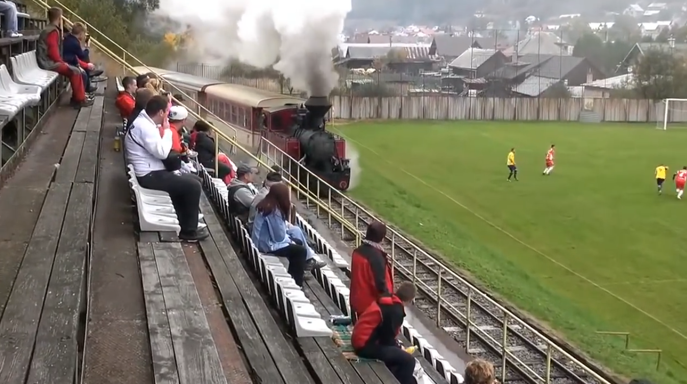 A unique scene from Luc Besson's cult movie came to life at a football game in Bulgaria. Video.