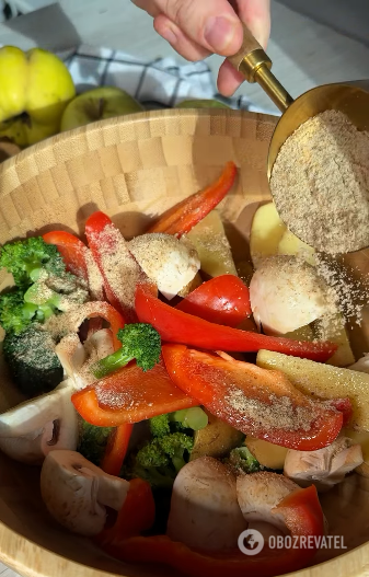 Baked vegetables with delicious sauce: an interesting option for the whole family