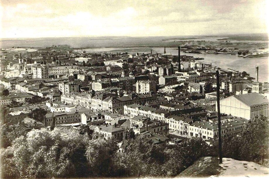 What Khreshchatyk looked like before the Soviets blew it up during World War II: historical photos