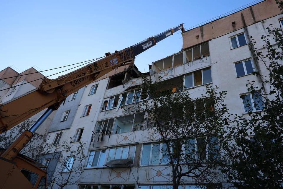 Damaged houses and several fires: KRMA told about the consequences of the Russian attack on Kyiv region. Photos and videos