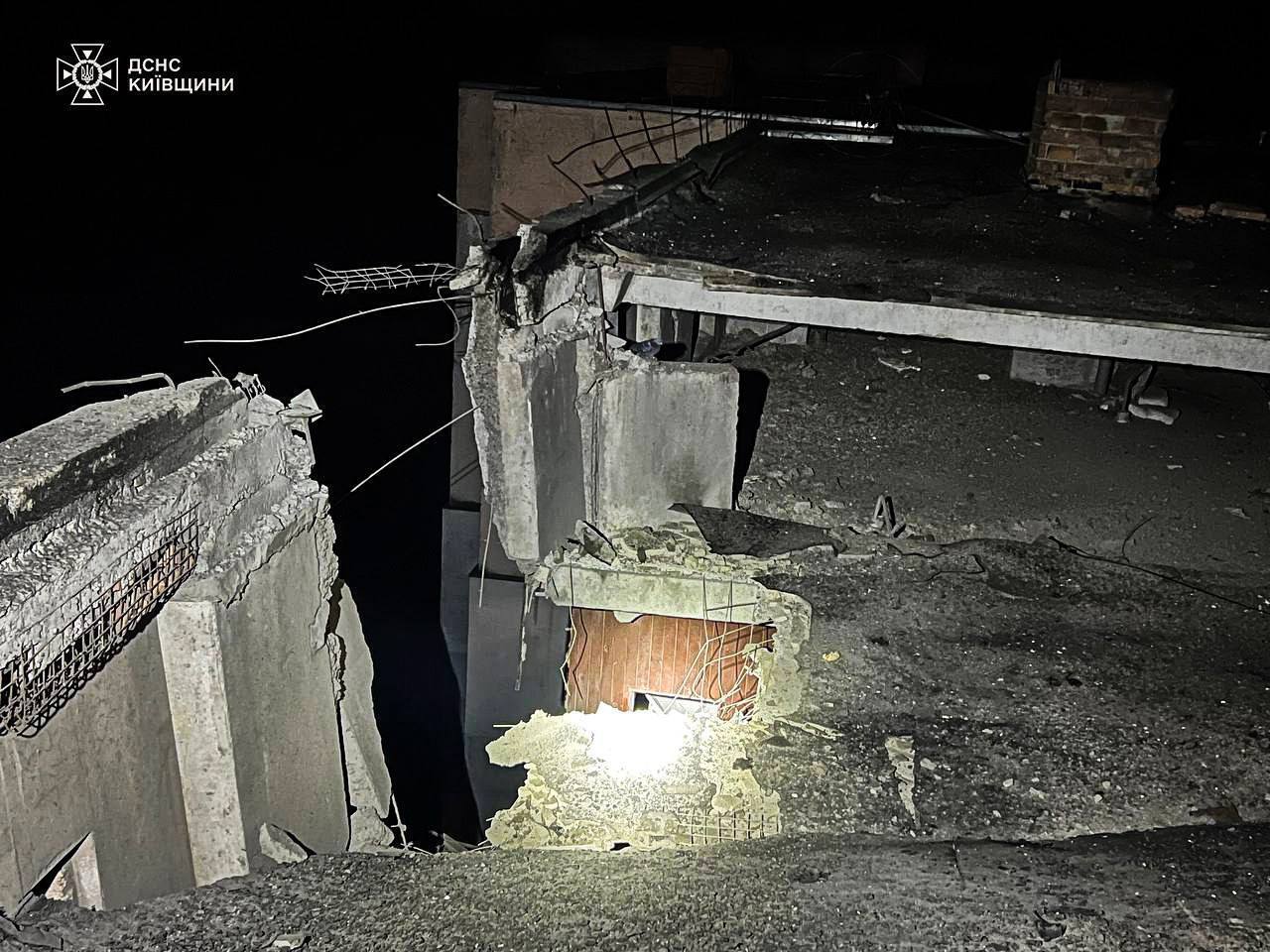 Damaged houses and several fires: KRMA told about the consequences of the Russian attack on Kyiv region. Photos and videos