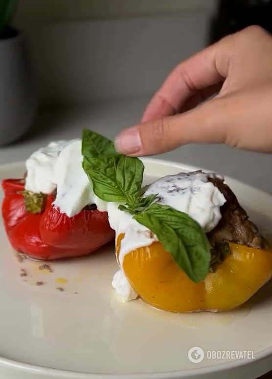 Juicy peppers stuffed with meat: how to cook deliciously