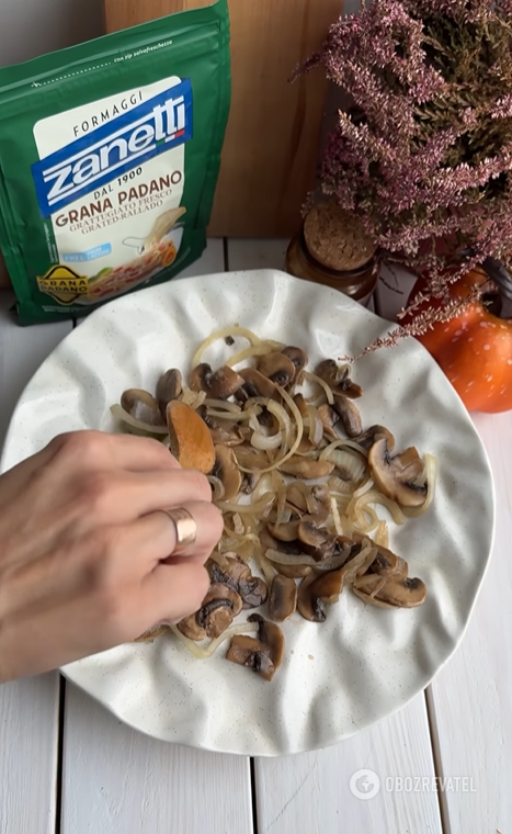 Exquisite Palermo salad with mushrooms and jamon: a perfect autumn dish for a festive table