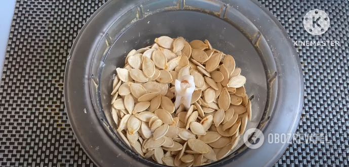 How to quickly clean a lot of pumpkin seeds: life hack from a Ukrainian housewife