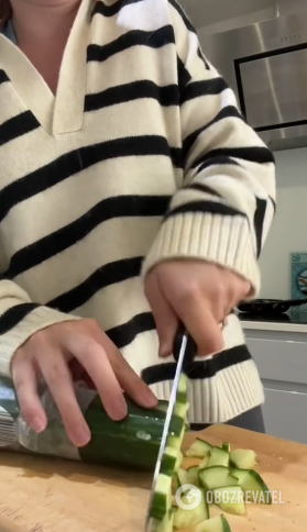 How to cut a cucumber beautifully in just 10 seconds: an ingenious life hack