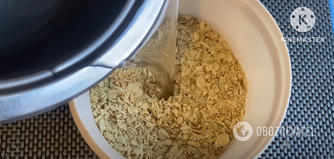 How to quickly clean a lot of pumpkin seeds: life hack from a Ukrainian housewife