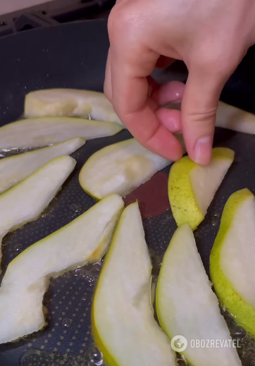 Delicious pear and cheese bruschetta with wine: a dish that will impress all your guests