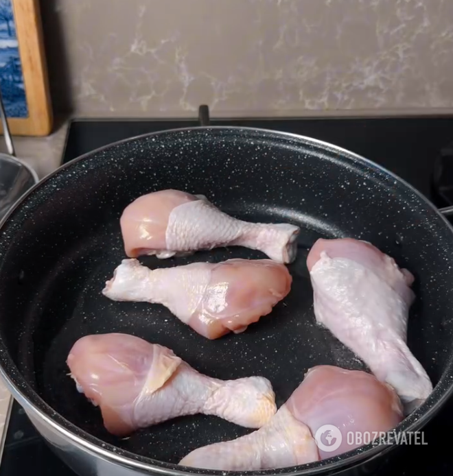 Chicken meat for the dish