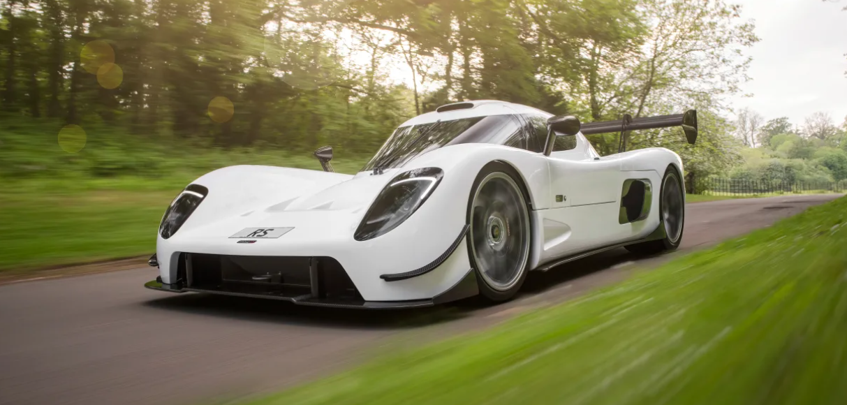 Accelerate in seconds: the fastest cars in the world in 2024