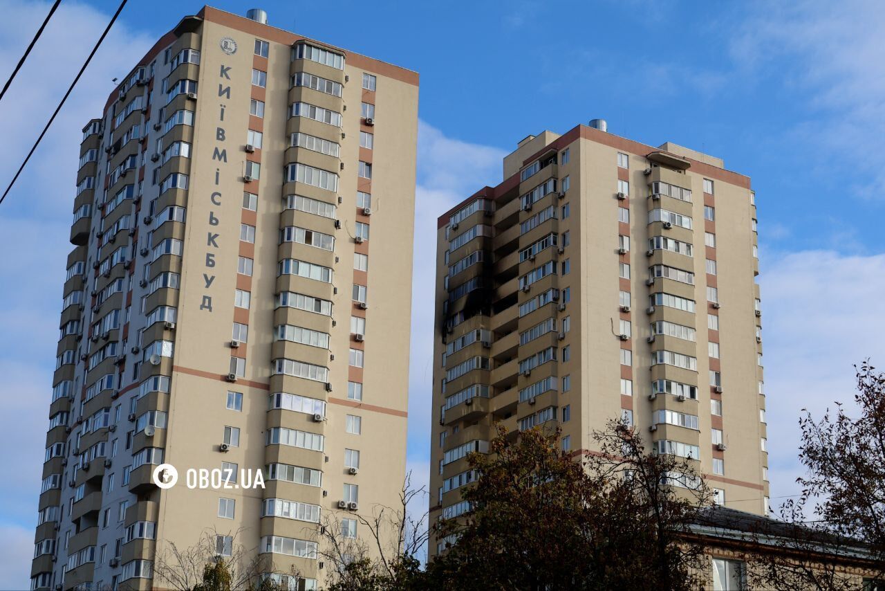 A huge hole instead of a window and terrifying traces of fire: consequences of the Russian drone attack on a residential building in Kyiv. Photo and video